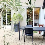La Maison De Jade - Demeure De Charme Avec Parking